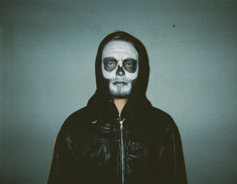 LOOSE BONES - HALLOWEEN SPECIAL W/ GLENN WILD