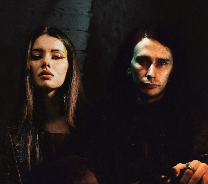 DARIA KOLOSOVA w/ Social Vlad