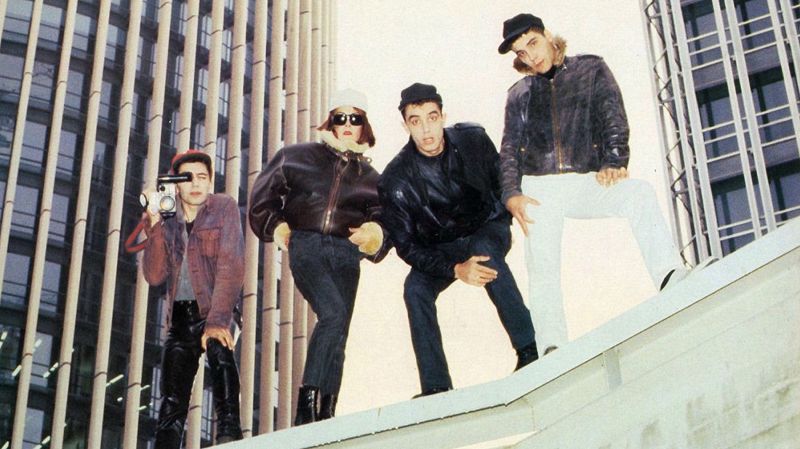 Crossed Wires w/ Amanda Siegel