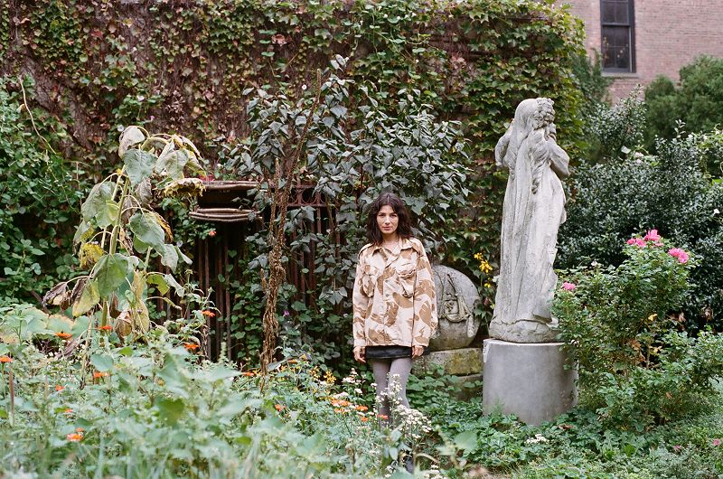 Minimal Wave w/ Veronica Vasicka