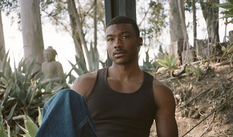 Underground & Black w/ Mez