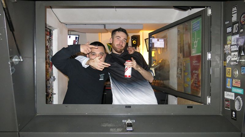Akito & Mungo