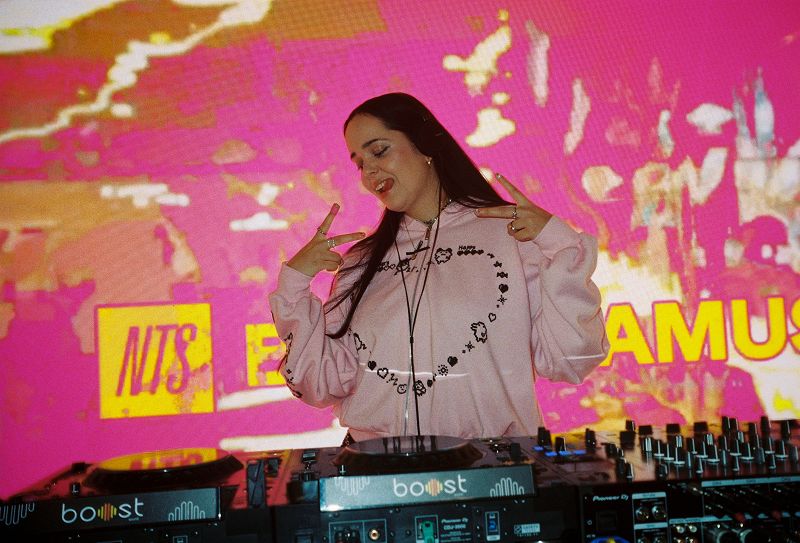 NTS X BERSHKA LISBON: Von Di