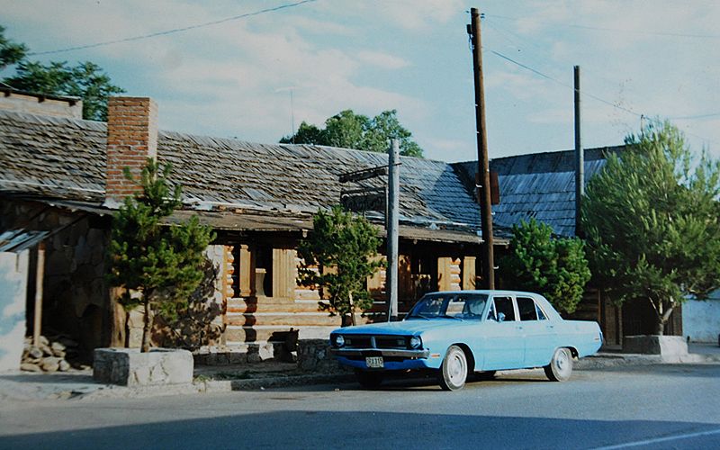 EATING WITH NOSTALGIA