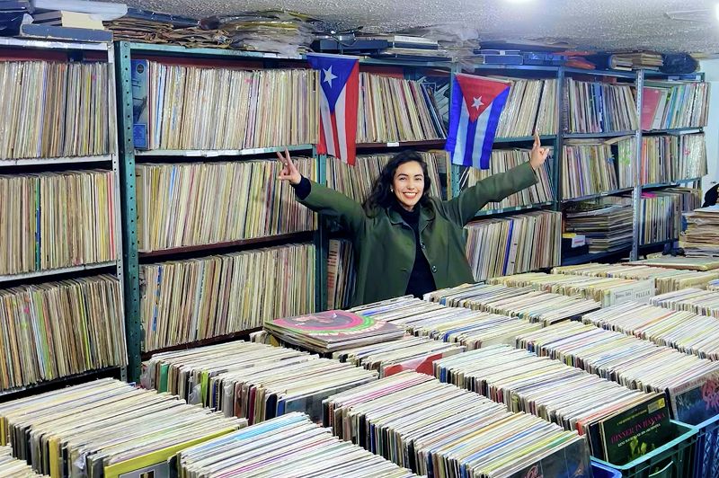 Insolar w/ Cami Layé Okún