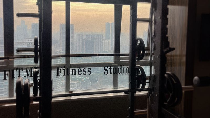 ROOMIES w/ MOBILEGIRL - Music For The Hotel Gym