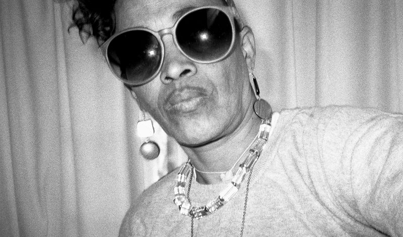 Liz Johnson Artur - NTS 10