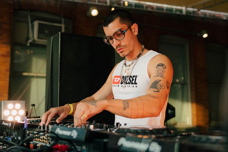 Radiored w/ Diego Hauz