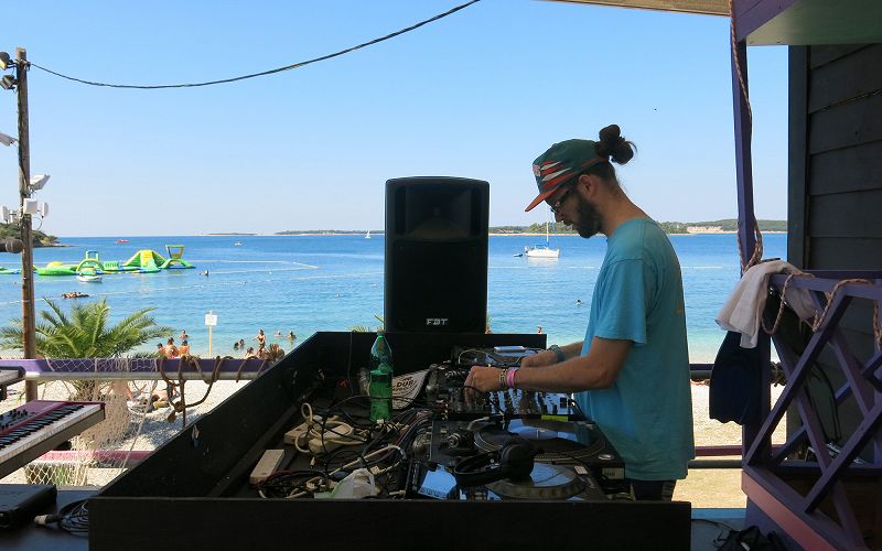 Charlie Bones - Live From Dimensions