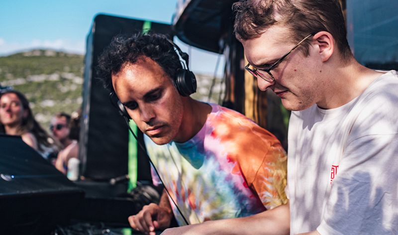 Floating Points & Four Tet - Live from Love International