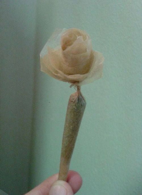 HE4RTBROKEN W/ PAUL SEUL & LIYO