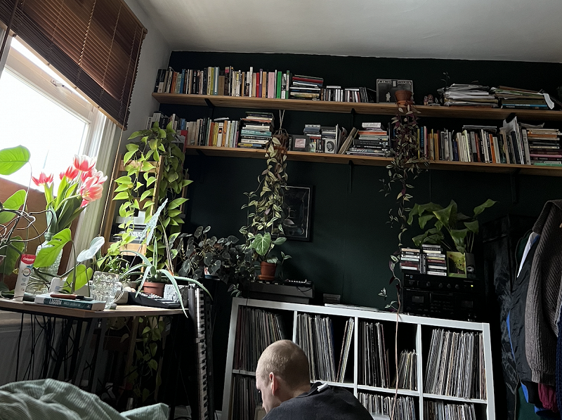 The Early Bird Show w/ Danny Bushes