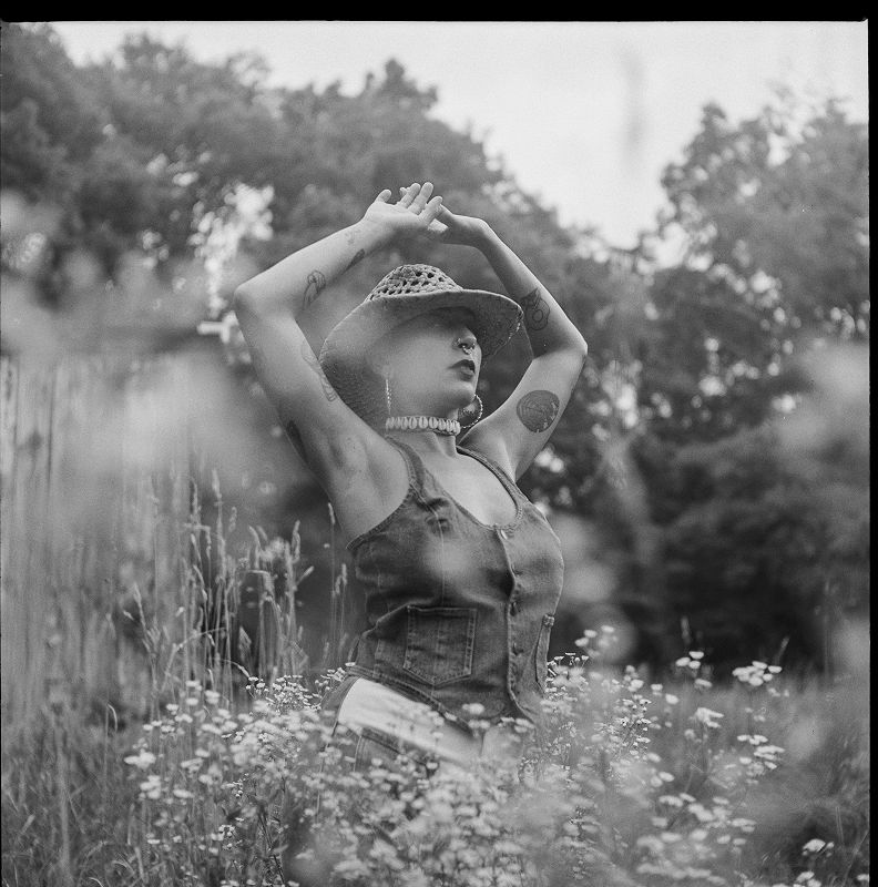 Radiored w/ Sunny Cheeba