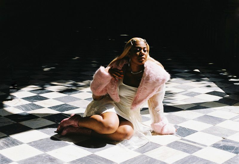 Intearnet Radio w/ Lyzza