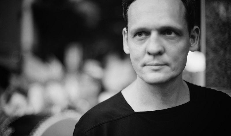 Alva Noto - The Cure Special