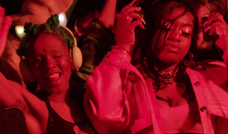 Club Chronicles w/ UNIIQU3 & Ducky Dynamo