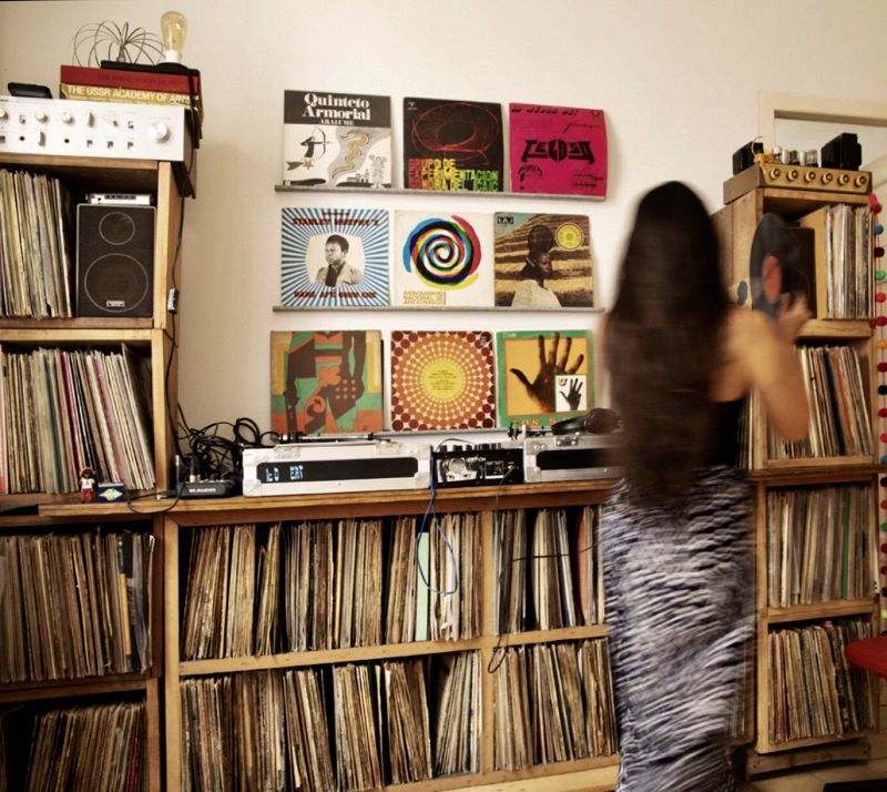 Insolar w/ Cami Layé Okún 