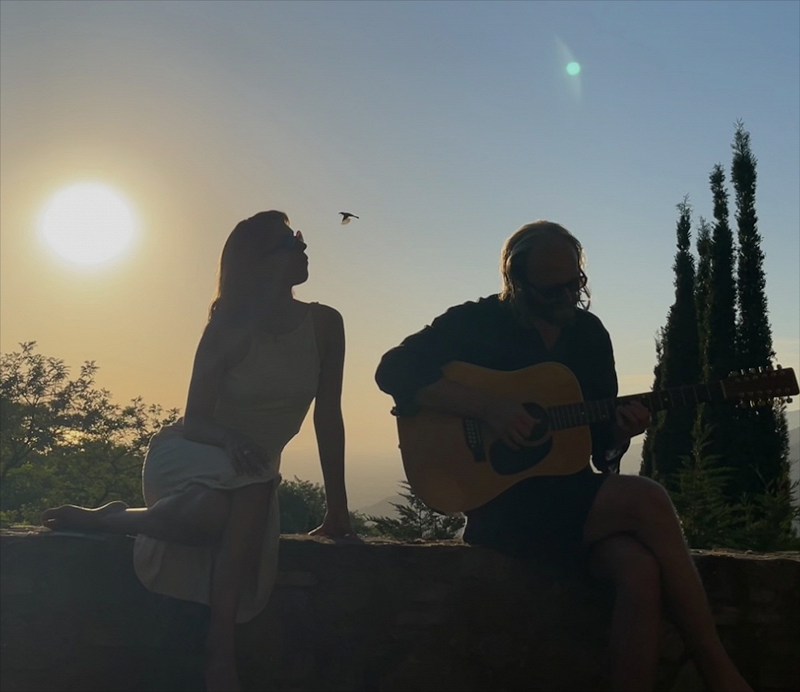 Tommasi w/ Molly Lewis