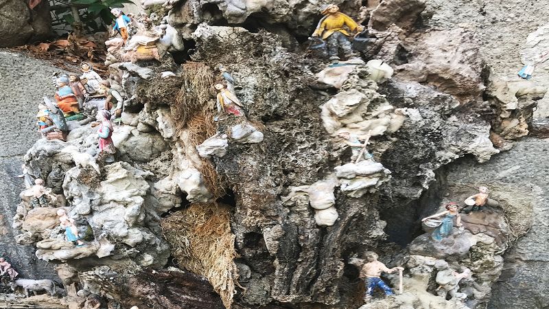 SKYAPNEA w/ Daniel Magee