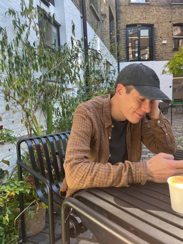 80s Rampwalk w/ Handbook In Motion