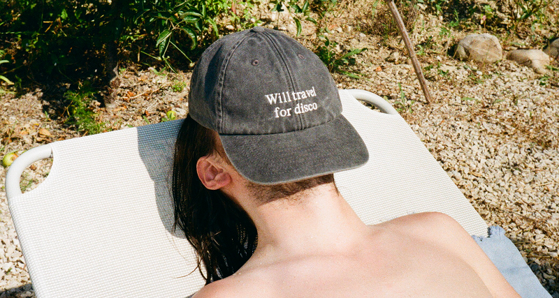 THE OASIS W/ Lou Weg