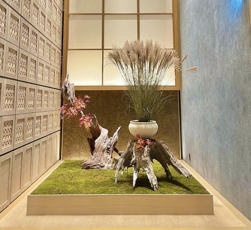 Sacred Pools w/ TOSHIKI OHTA