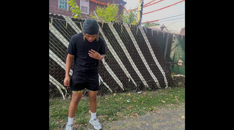 HIT A LICK RADIO w/ VVS.Jah