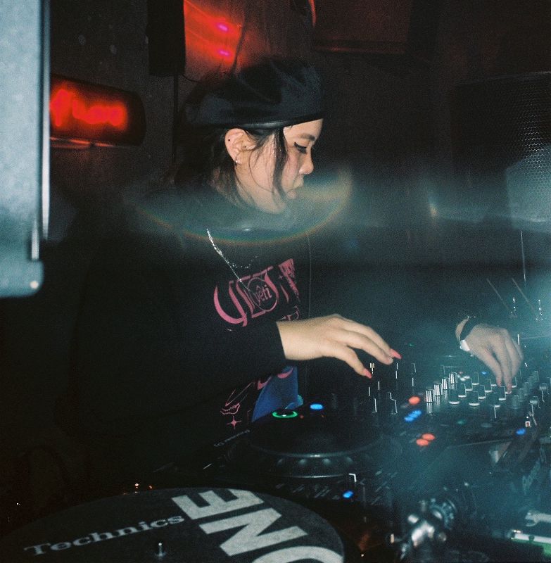 Silk Road Sounds w/ JI NA