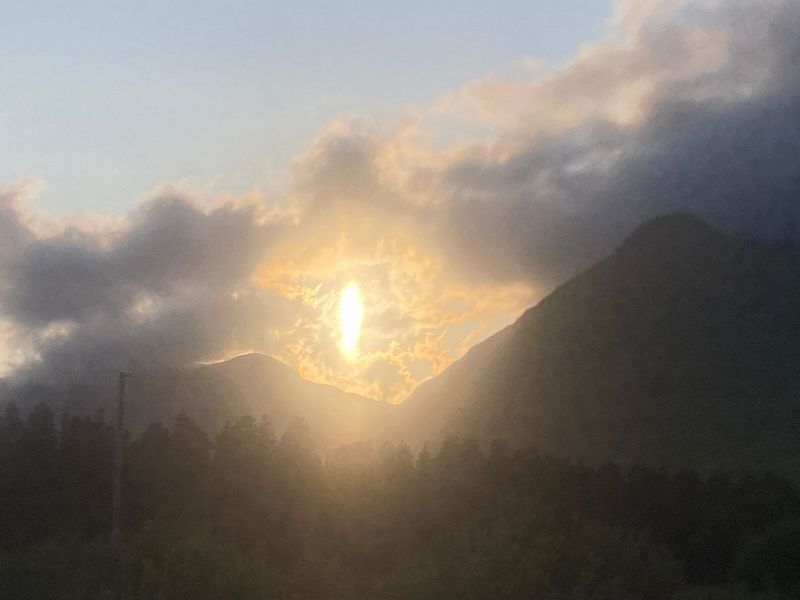 The Early Bird Show w/ Maria Somerville & Colle