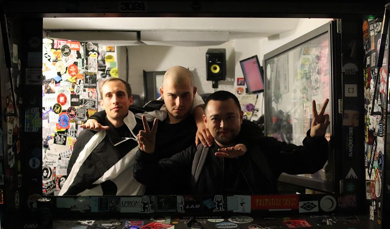 Akito, TSVI, Wallwork & Loom